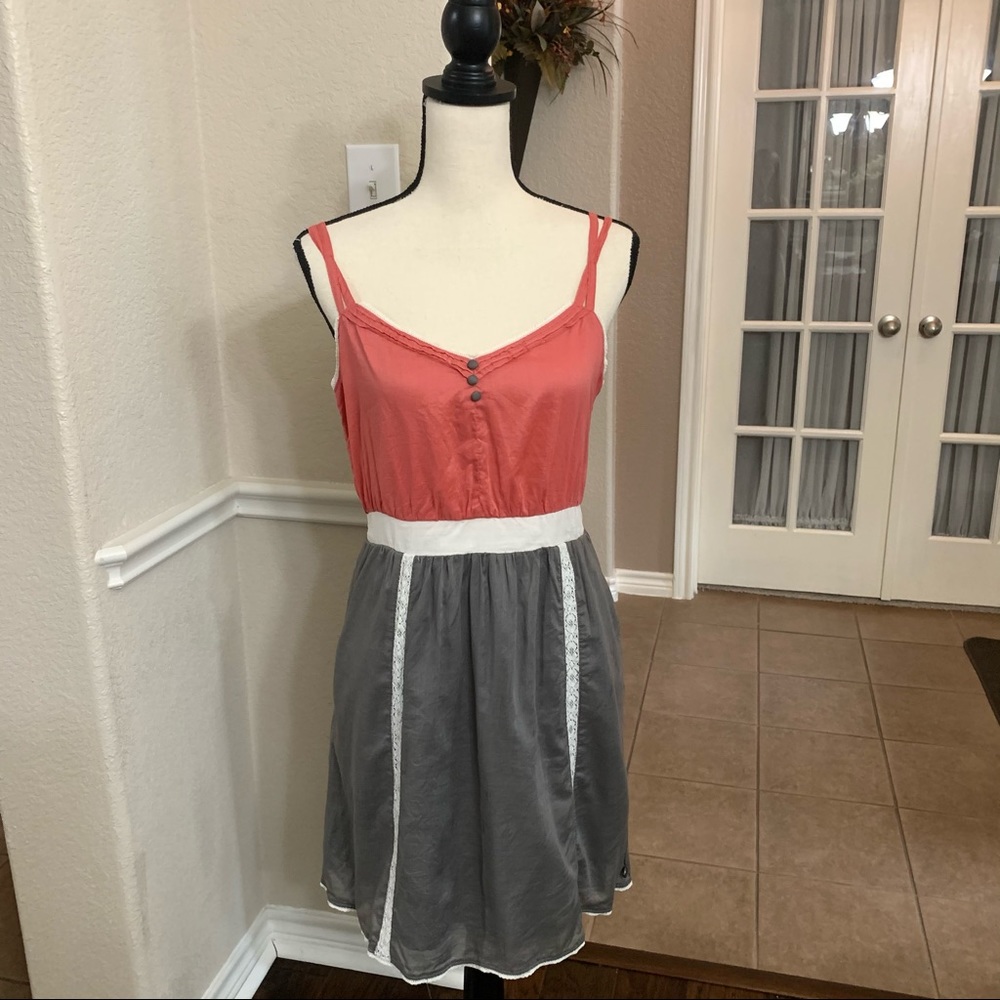 Gentle Fawn gray/salmon/off white color block lace dress Size M